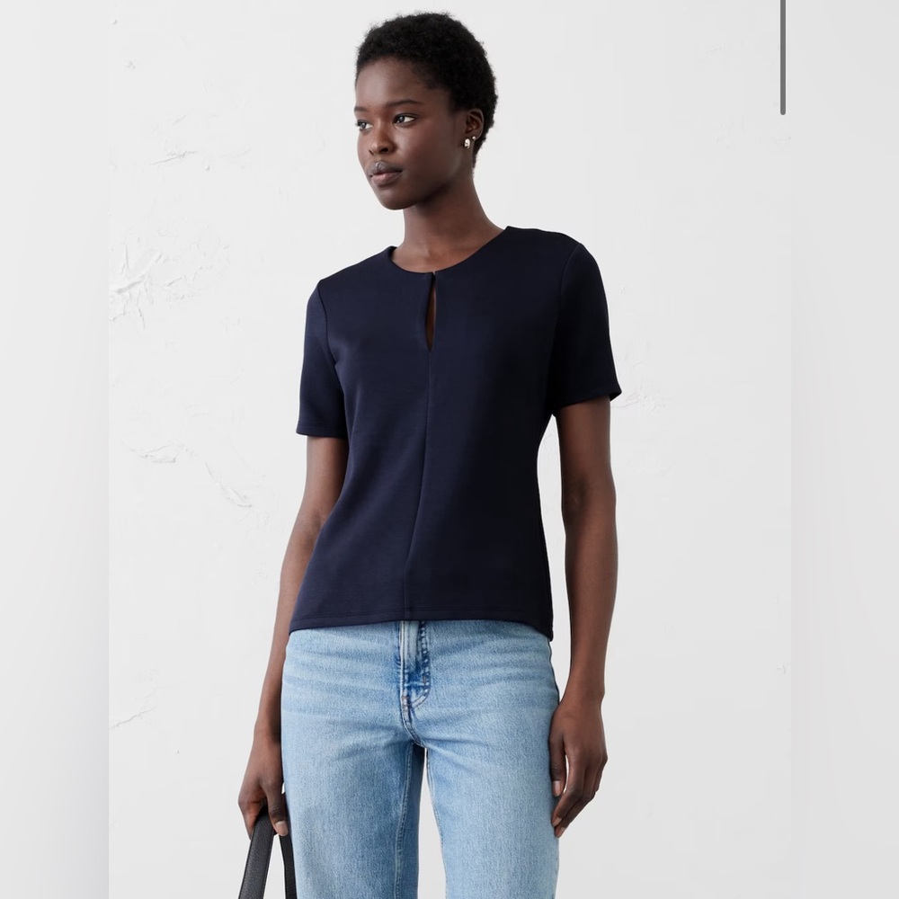 Elegant Periwinkle Blue Women's Top - Picture 3 of 5